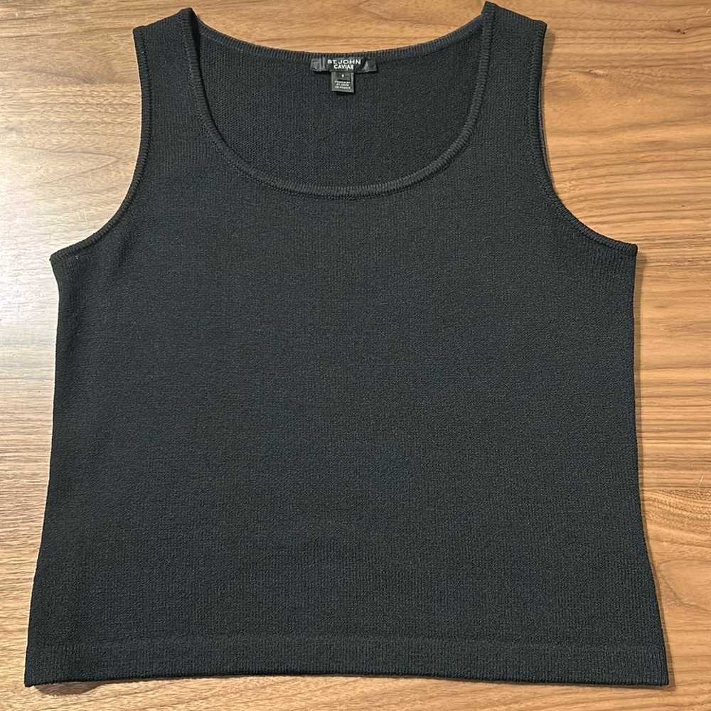 St. John Caviar Knit Tank Top Size Small Black Wool Blend
Sleeveless Scoopneck